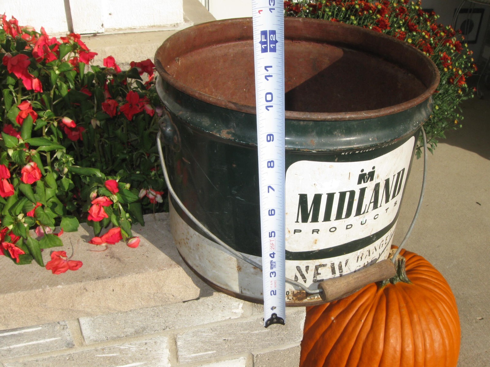 Vintage MIDLAND CO OP OIL CAN FARM MACHINERY grease HTF GREEN