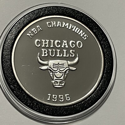 シカゴ・ブルズ 1996年 優勝記念純銀メダル・希少メダル。期間限定お値下 1996 Chicago Bulls NBA Champions 1 Troy Oz .999 Fine Silver