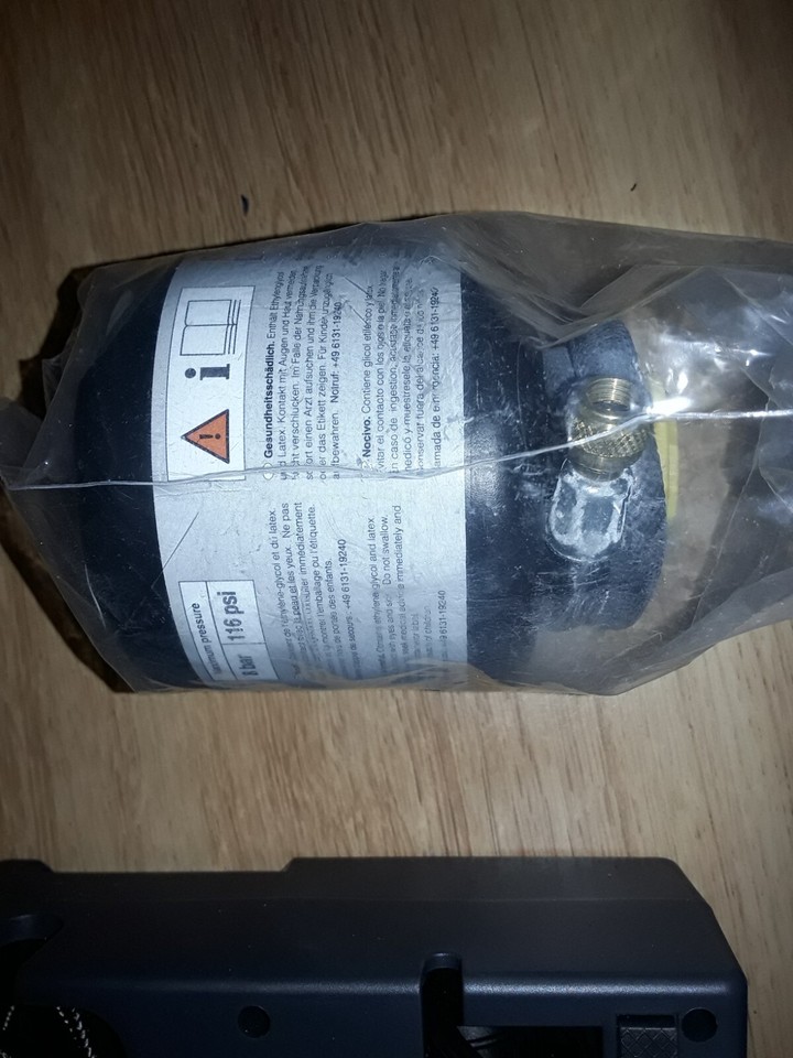 Ford Emergency Flat Tyre Repair Sealant Kit & Air Compressor.£22