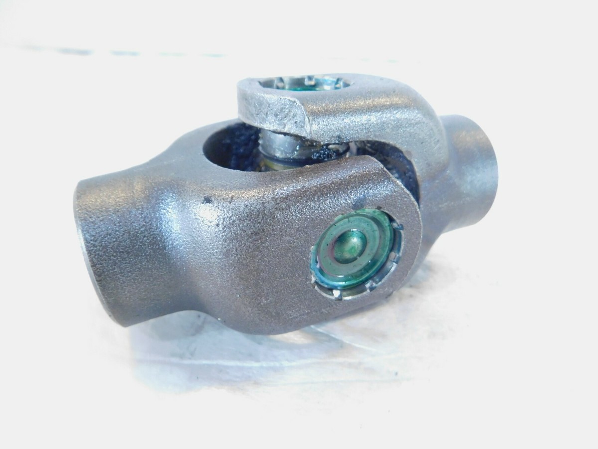 Honda VT750 Shadow Aero Spirit & Phantom 750 Swingarm U Joint Yoke - Knuckle