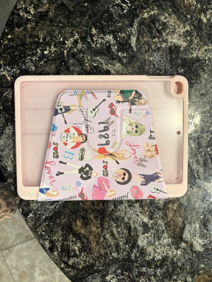Taylor Swift 360 Case For iPad Mini 4/5 (7.9in) - Image 3 of 4