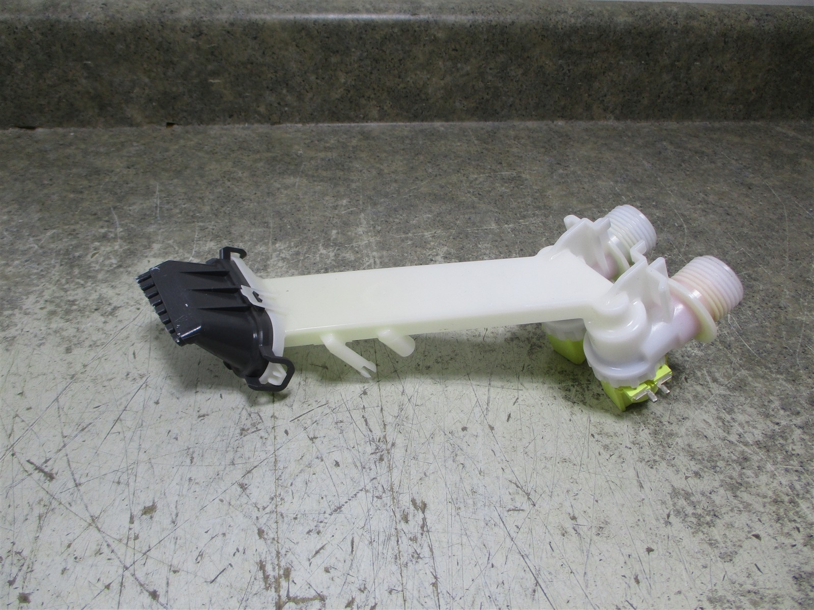 Whirlpool Washer Valve Part # W11385821 W11513255