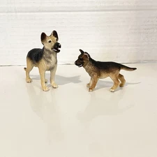 Safari Ltd GERMAN SHEPHERD Puppy Dog Figure Retired 2001