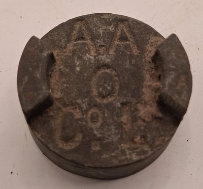 ANGLO AMERICAN OIL COMPANY LTD 2 ZWEI GALLONEN BENZINKANISTER ORIGINAL MESSINGDECKEL
