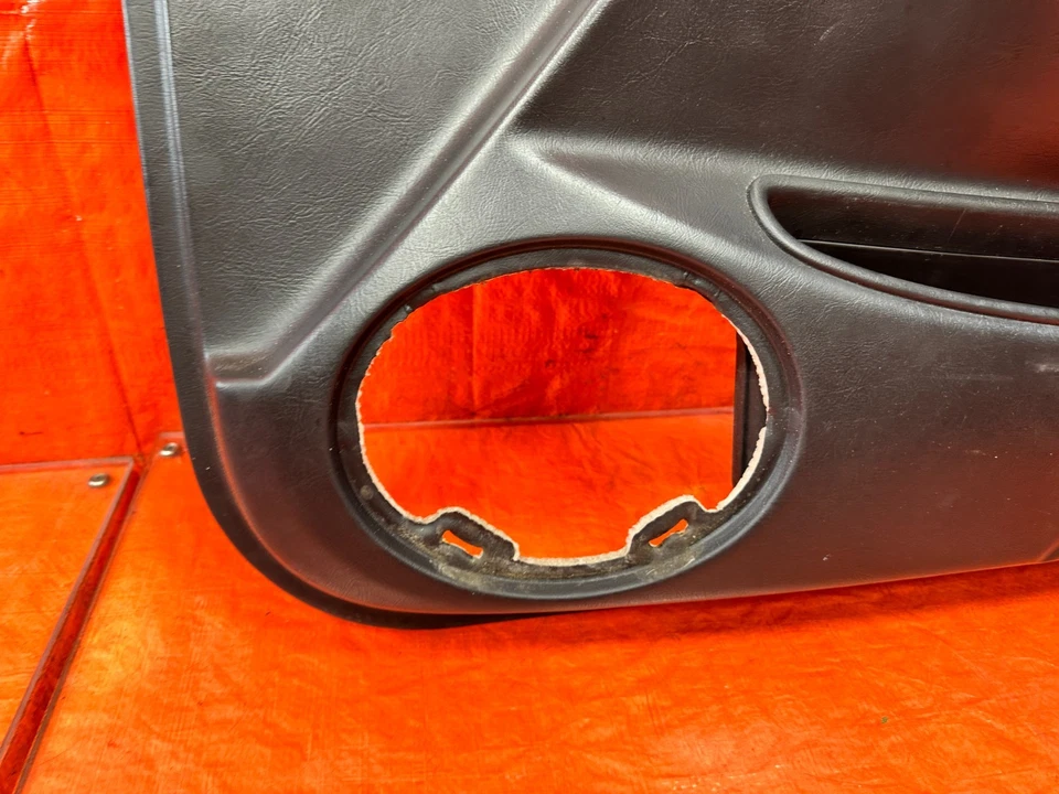 94-01 ACURA INTEGRA 2D - 乘客右门板 - 黑色和灰色 - 原始设备制造商 309 — 第 3/4 张图片