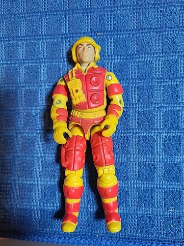 VTG. 1984 GIJOE YELLOEW AND REDDISH ORANGE OUTFIT
