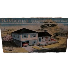 Plasticville U.S.A. O Gauge Split Level Home Building Kit 1908-198 new open