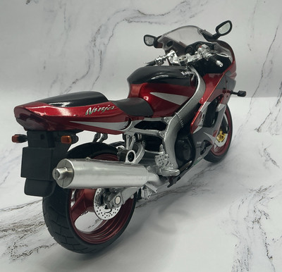 KAWASAKI ZX-9R 1:12 SCALE RED/BLACK BY NEW RAY DIE-CAST W PLASTIC