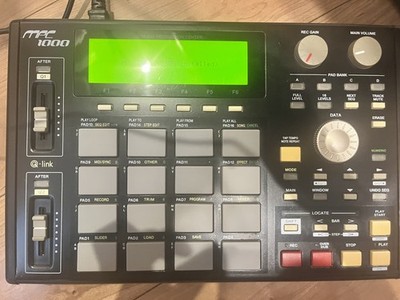 Used] Sampler AKAI MPC1000 128MB with JJ OS Installed