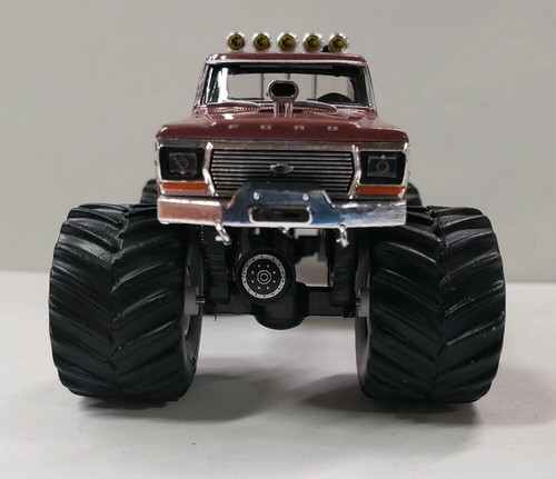 1/64 diecast Greenlight Kings of Crunch 1979 Ford F250 Goliath Monster truck 4x4 - Picture 9 of 9