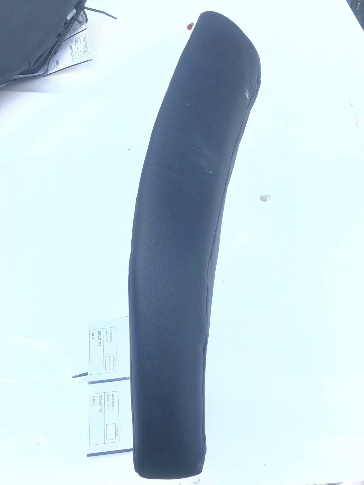 14 15 16 MASERATI QUATTROPORTELH SIDE REAR FILLER CUSHION BLKOUTERMOST PIECE