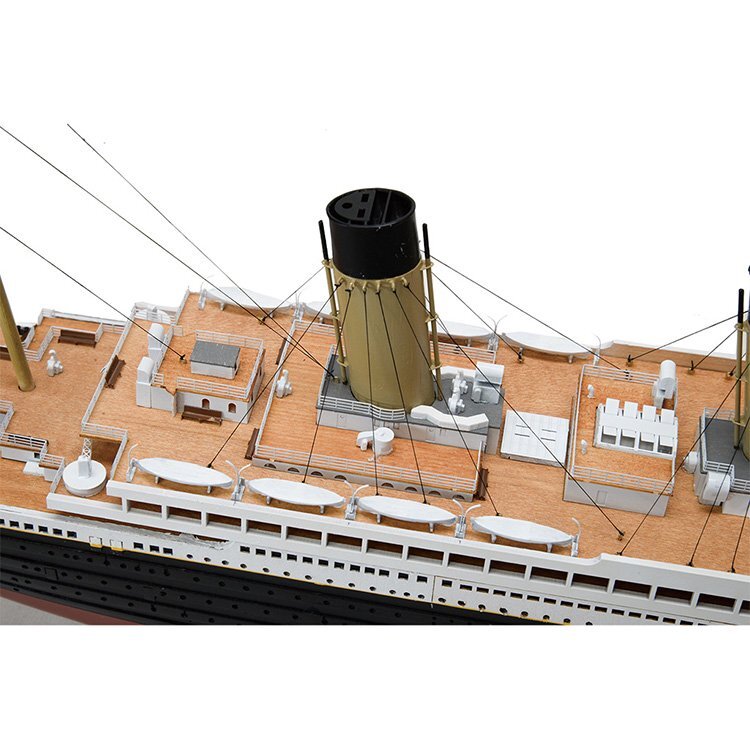 RMS Titanic 1/350 Wooden Assembly Kit Japan's Only Wooden
