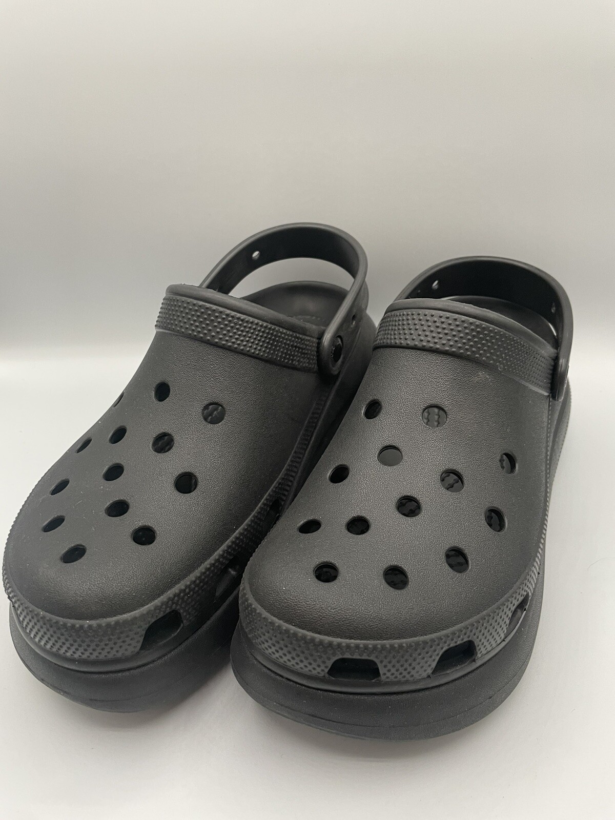 Crocs Classic Platform Clogs Men 7 Women 9 Iconic Comfort Wedge Black