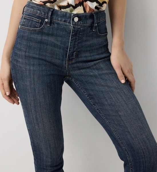 WHBM ESSENTIAL SLIMMER JEAN AJUSTADO TALLA 12 REGULAR ABDOMINOPLASTIA CASA BLANCA NEGRO M