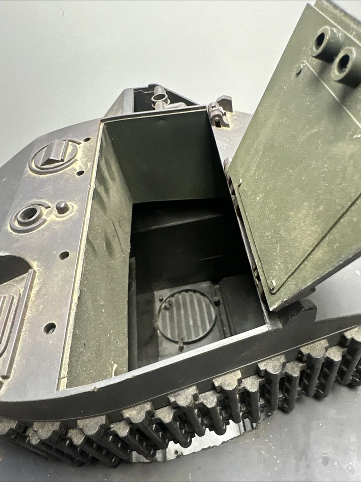 Tanque ligero M5 Stuart - Juguetes del siglo XXI Ultimate Soldier escala 1/6. Ver todas las fotos Foto 3 de 4