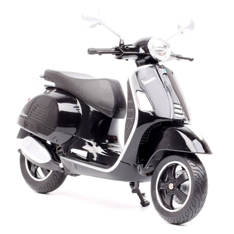 1/12 Scale Welly 2020 Vespa GTS Super Scooter Diecast Toy