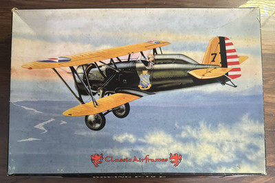 Classic Airframes US Bi Plane Boeing P-12 E Plastic Model Kit Complete 416 1/48