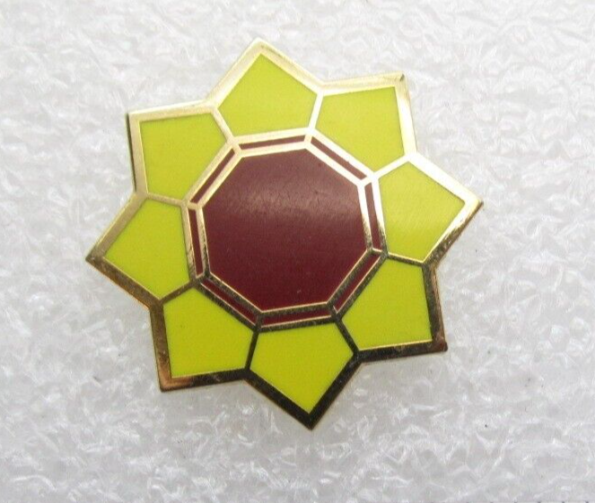 Sunflower Lapel Pin (C932)