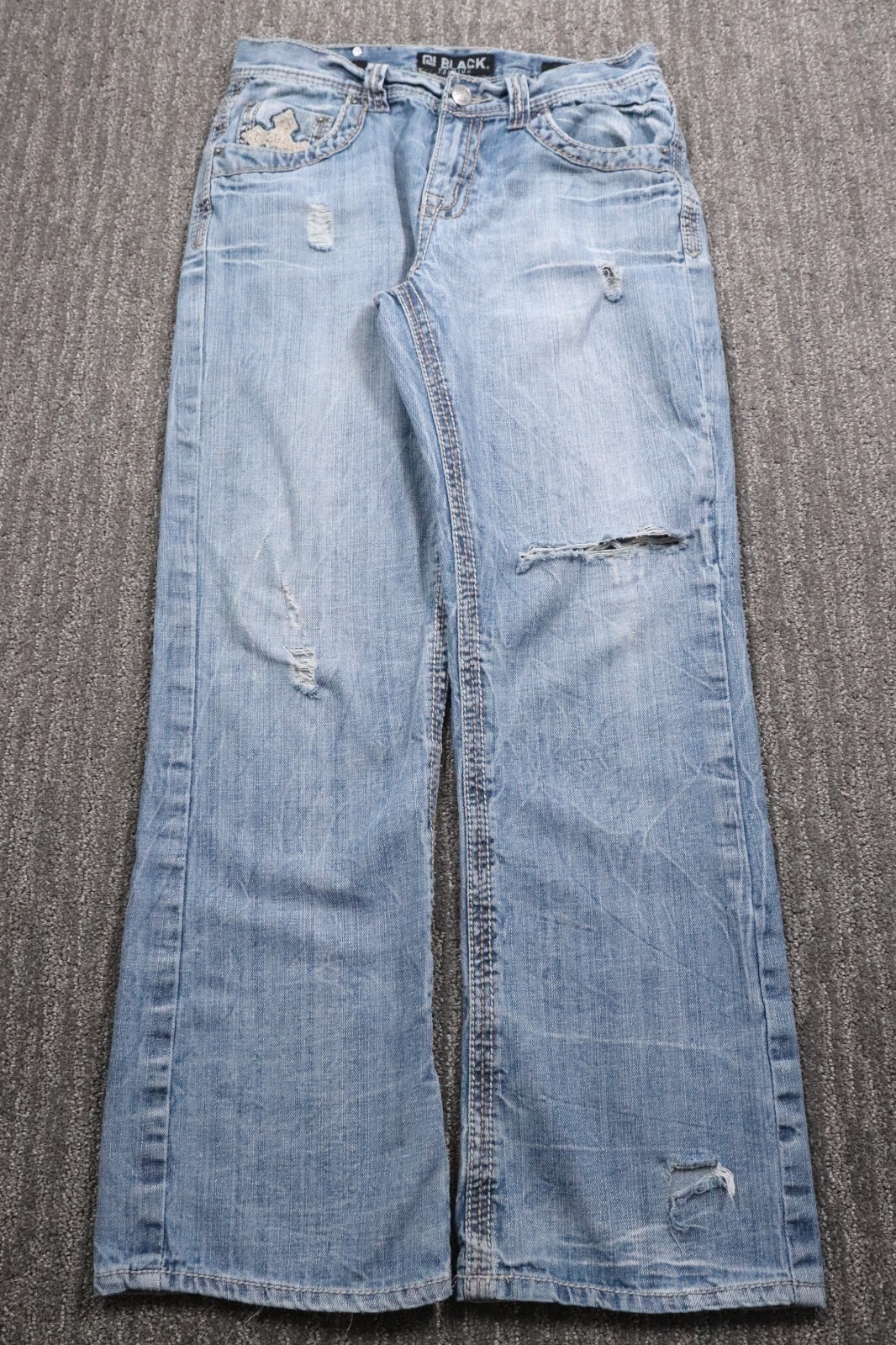 's 30x32 Thrashed  Light Wash Skater