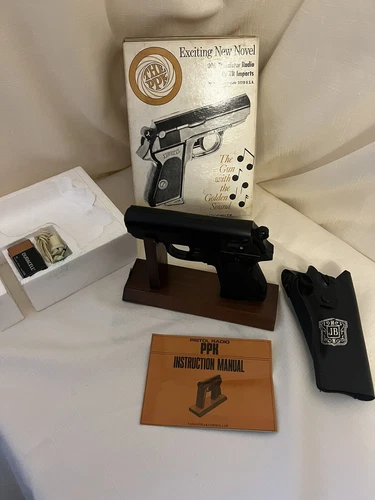 Pistol Shaped Radio PPK - Excellent Shape, Works JAPAN With Box Vintage Novelty