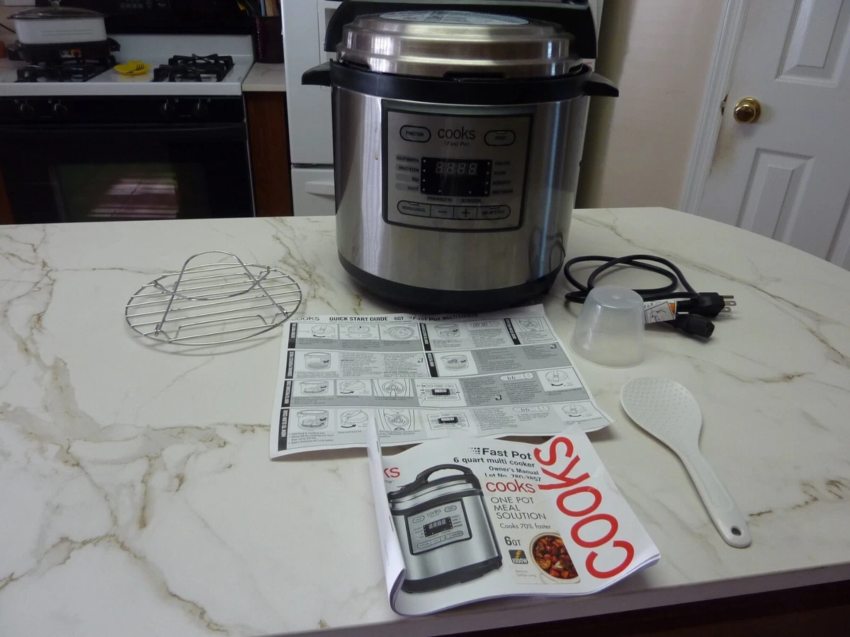 Cooks Fast Pot 6 quart multi cooker Model M60B28G w accessories