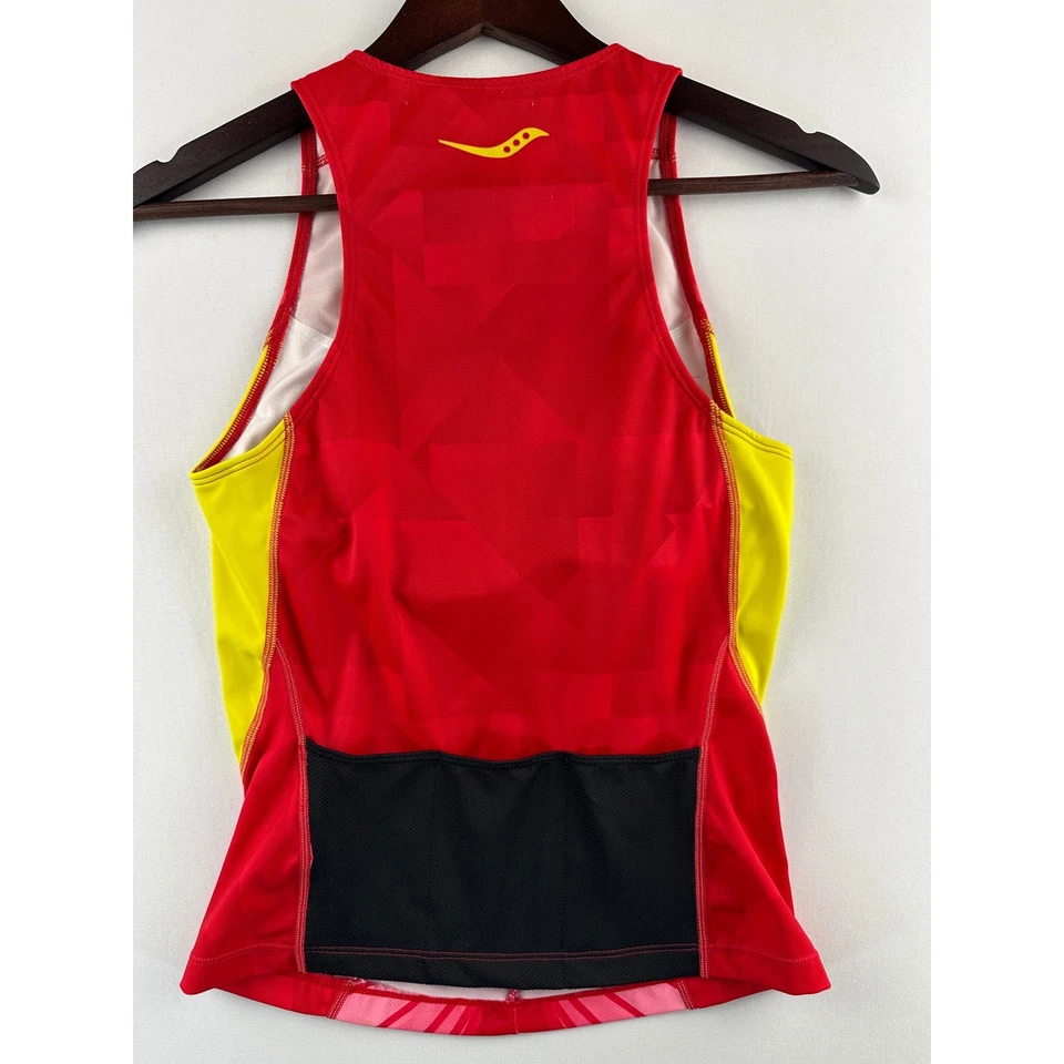 Regata feminina de corrida Saucony vermelha amarela corrida ciclismo bolsos traseiros média - Imagem 2 de 4