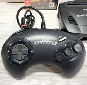 SEGA Genesis Model 3 MK-1461  Game Console Tested w/ Lion King Game - C4