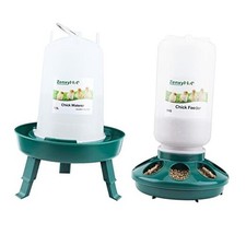 Chick Feeder and Waterer Set, 0.3 Gal 0.4Gal Waterer  0.3Gal Feeder Green