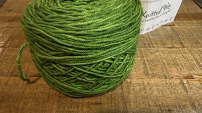 Knitted Wit Yarn Hand-dyed Superwash Merino 4 Oz/120 Grams Canopy Green