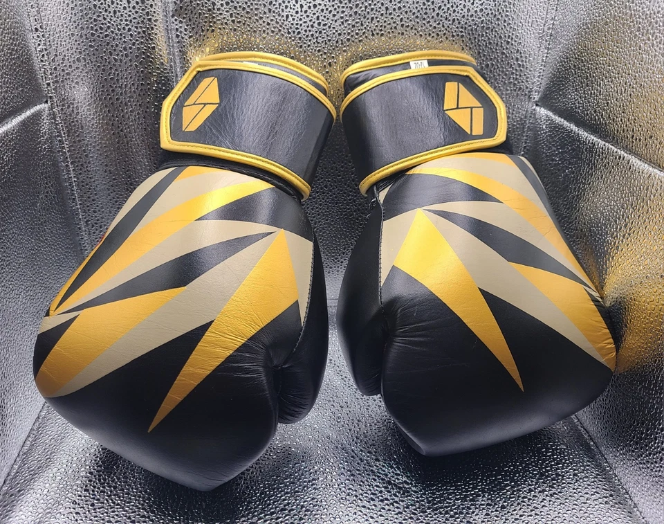 Guantes de Boxeo Rare Society Nine BIA 12 OZ Negro Dorado Mujer’s Entrenamiento/Sparring Foto 2 de 3