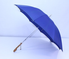 VTG Rain Umbrella Parasol Navy Blue Solid Brown Carved Handle Made Taiwan