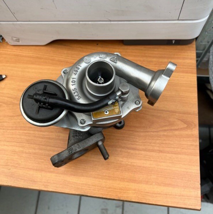 Turbocompresseur 1.4 Hdi anti-fumée noire pour Citroën C3 et Peugeot 206