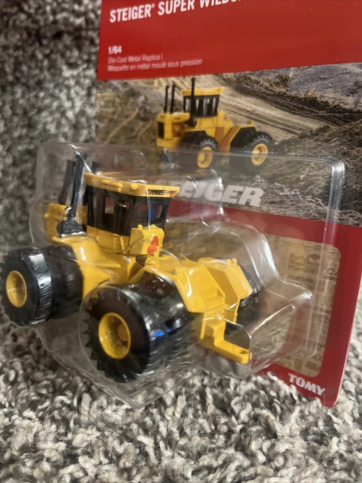 2023 ERTL 1:64 CASE IH Steiger Super Wildcat II ST-200 Tractor w/DUALS NEW!!! - Image 3 of 3