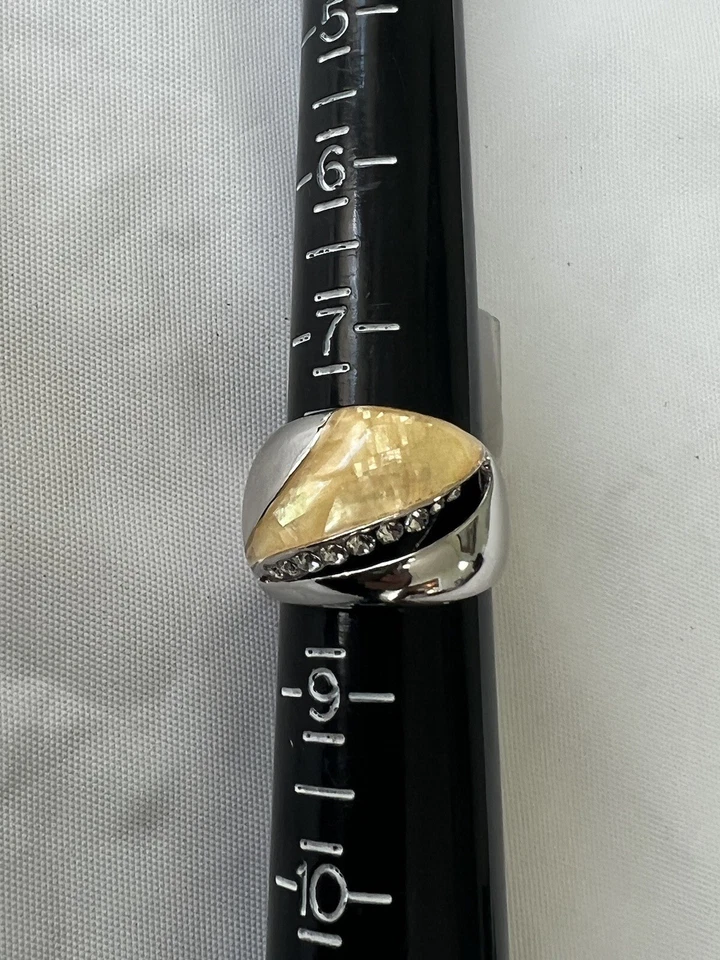 Anillo de vestir para mujer hermoso diseño, talla 8 Foto 4 de 4