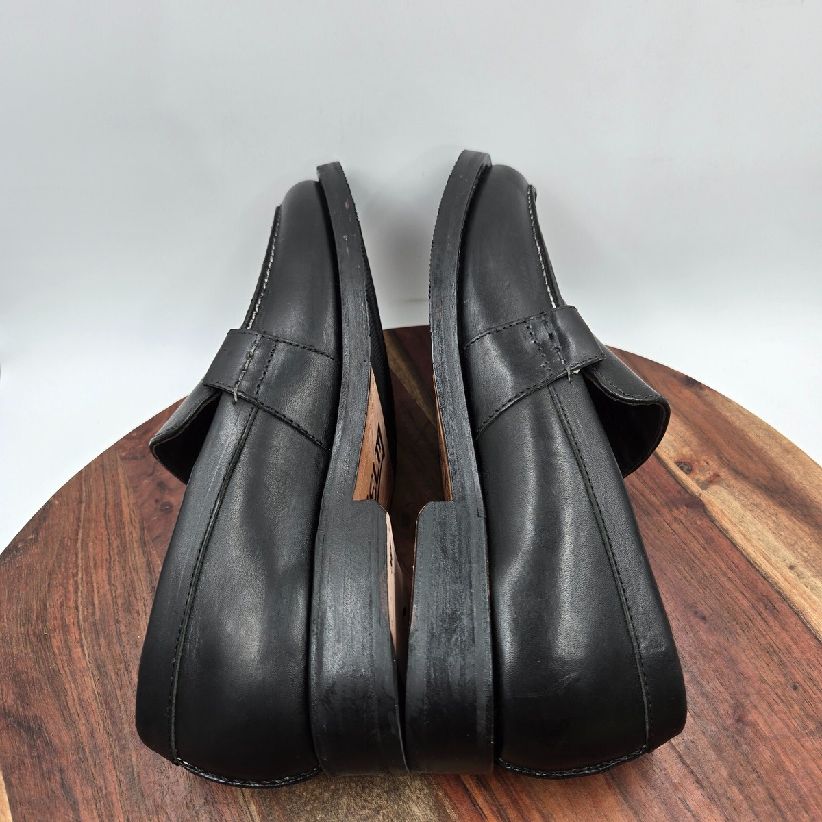 Helm The Wilson Loafer Shoes Men display picture 1