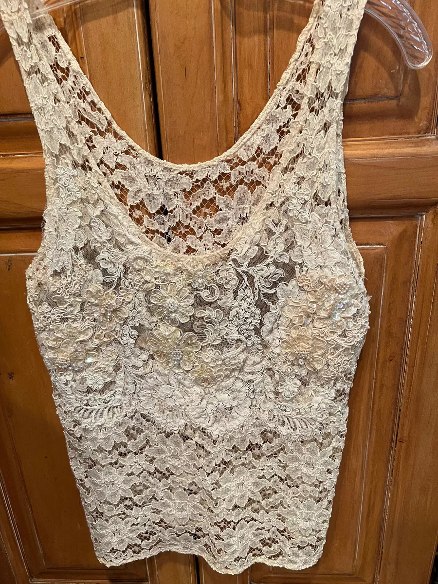 NWOT DRESSY IVORY/CREAM COLORED LACE CAMISOLE/TANK TOP W/SEQUINS/PEARLS.  SZ. M.