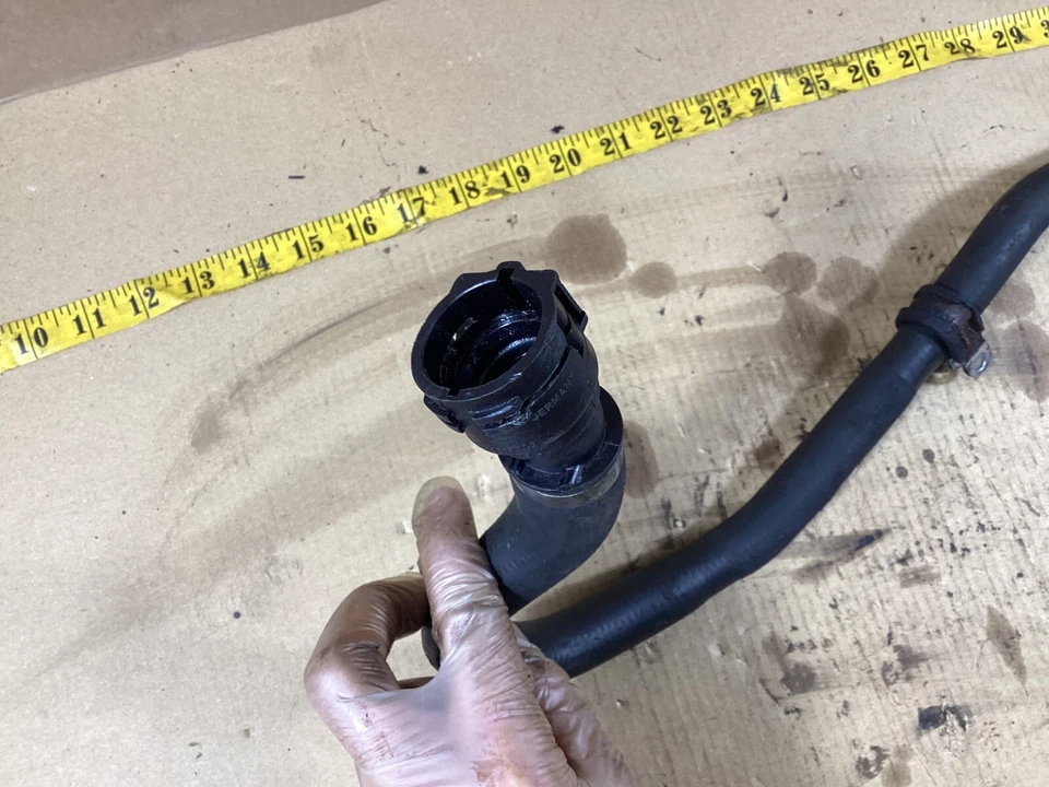 Manguera de entrada/refrigerante de agua BMW X3 E83 2004-2010 8377702 OEM. Foto 2 de 4