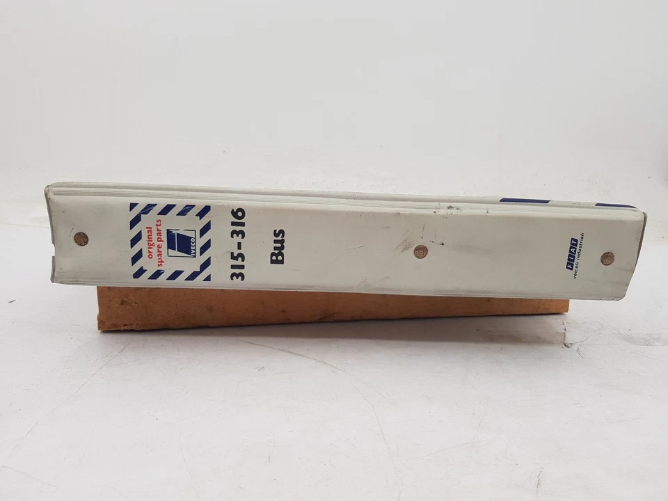 Manual De Taller Fiat Iveco 315 316 Autobús Camión Catálogo De Repuestos Ed 78 - Imagen 3 de 4