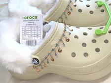 NWT CROCS Classic Platform Fuzz Fur Lined Clog w/ 2 Pairs Chain Charm Bone Sz 6