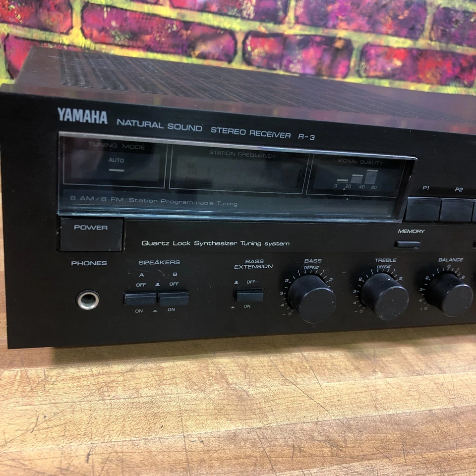 Yamaha R-3 Natural Sound Stereo AM/FM Receiver Tested And Working - Image 4 of 4