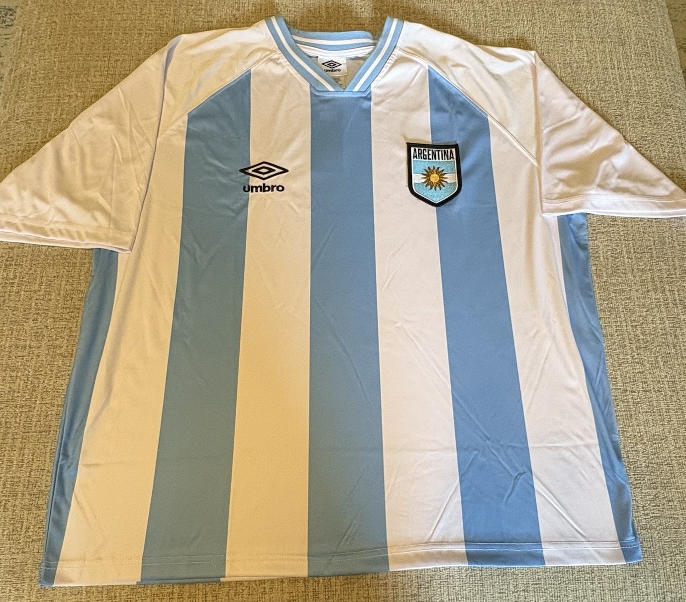 UMBRO Men’s Argentina National Team Soccer Jersey, White/Sky Blue XL Brand New