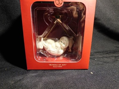 Department 56 Bundle of Joy Ornament 2004 Baby's 1st Christmas Snowbabies NIB