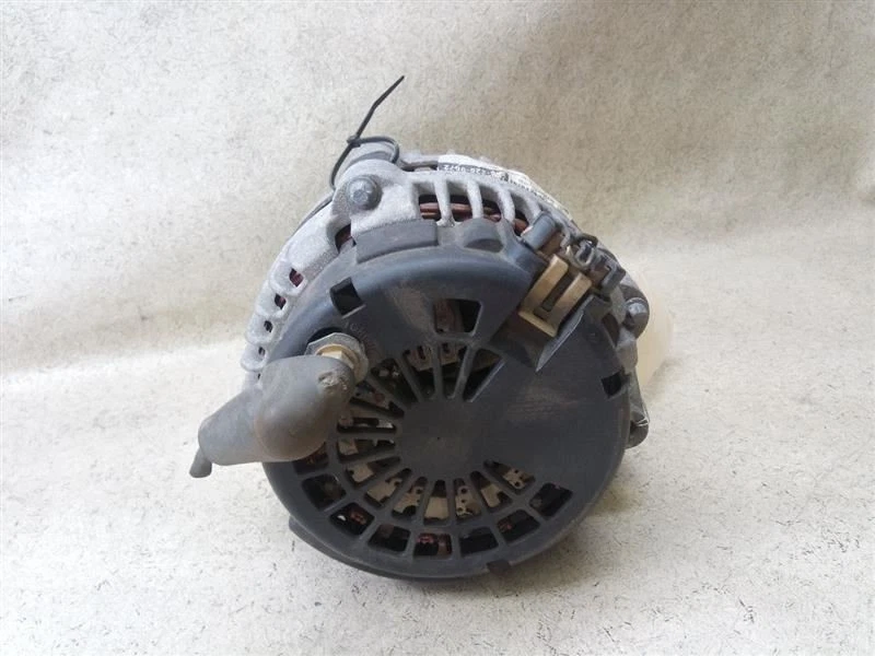Alternador usado Reman para camioneta Chevrolet 01-02 GC4-186806 Foto 3 de 4