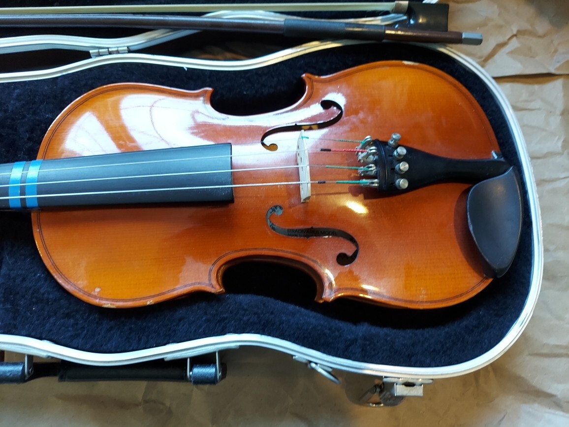 Leon Aubert Stradivarius Model 812 Size 1/2 Violin w/ Case, Very
