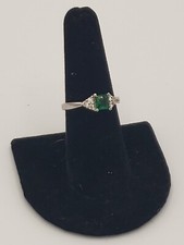 Sterling Silver 925 Green Ring With Clear Side Stones Size 7