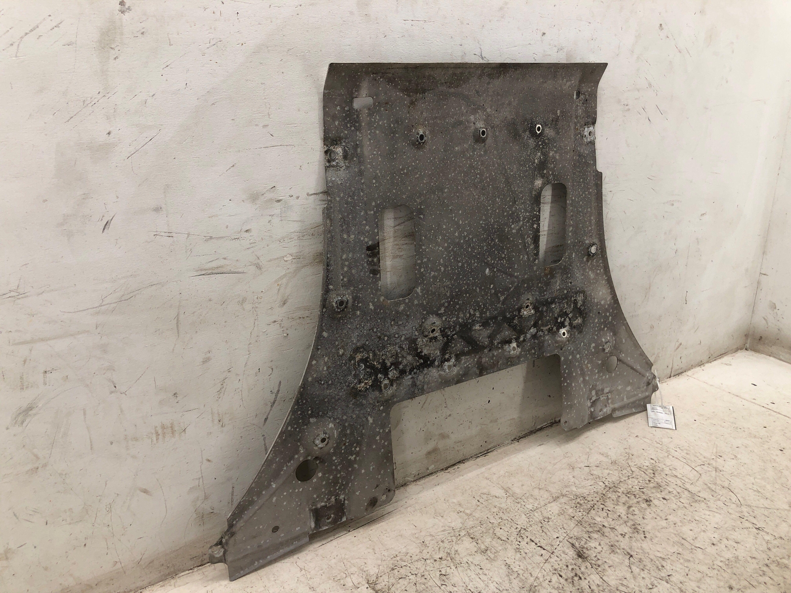 2009 ASTON MARTIN VANTAGE ROADSTER REAR UNDER-BODY SKID PLATE GUARD PANEL OEM