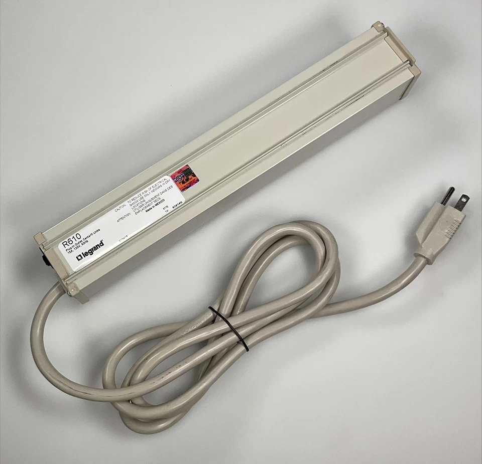 Legrand Plug-In Outlet Center Unit, 120V - 15A - 60 Hz - lighted switch, 6' cord - Image 2 of 2