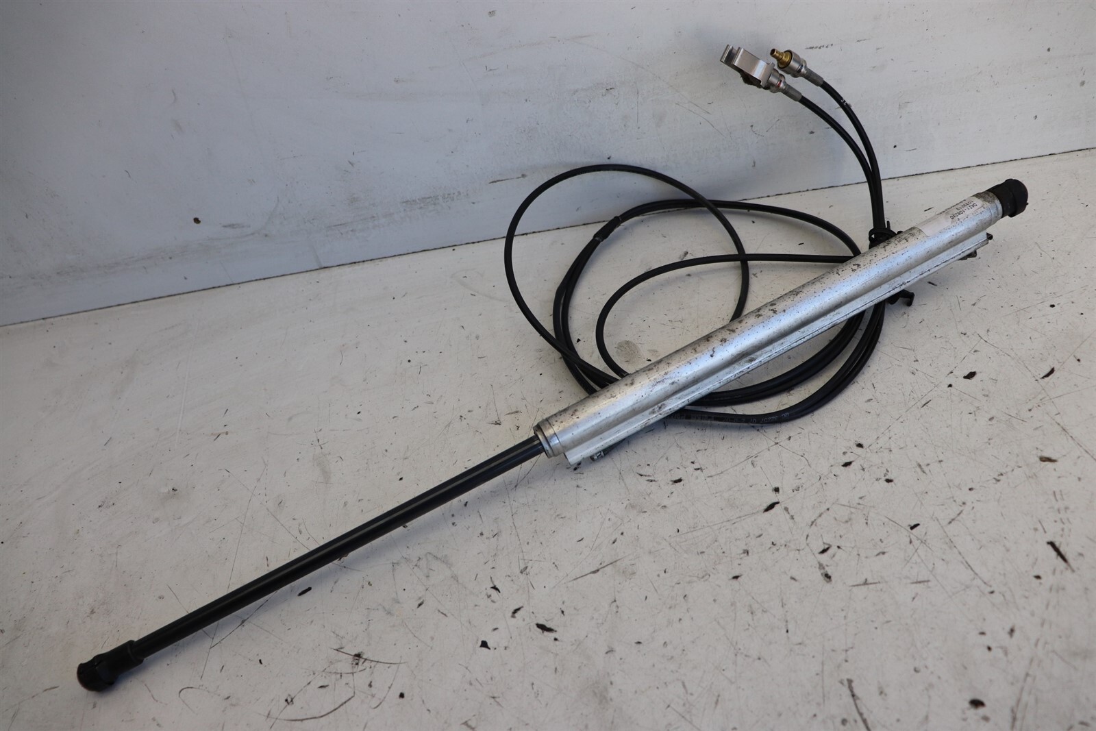 Lamborghini Gallardo Spyder Convertible Roof Hydraulic Cylinder R 407871604 J215