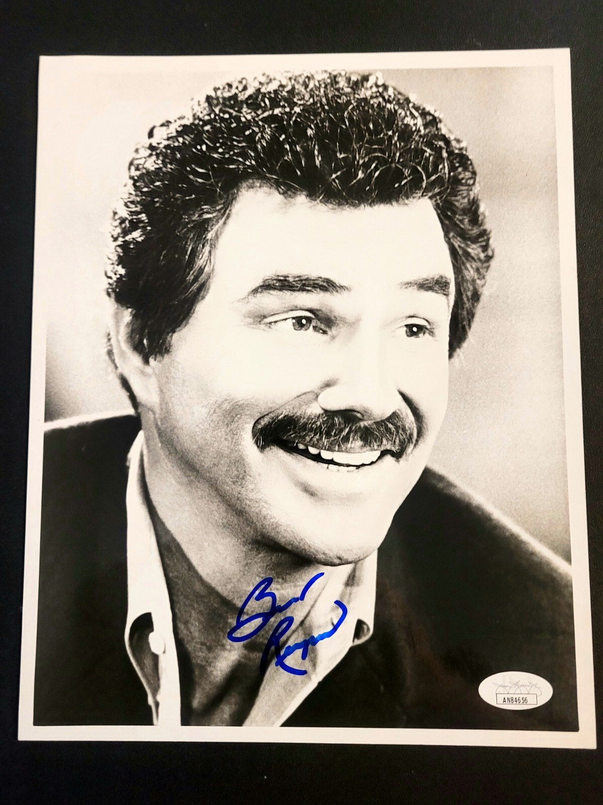 Burt Reynolds Autographed Signed 8x10 Black And White Photo (JSA) 