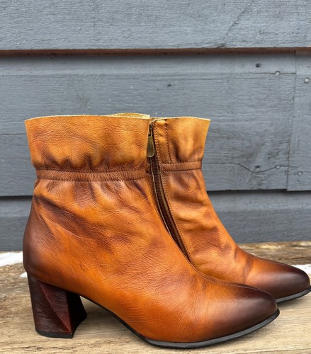 L’ARTISTE by Spring Step “ Modeste” (39/8.5) Tan Ankle Boots Booties Leather - Picture 2 of 15